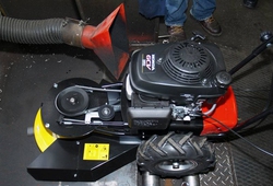 Výstupní kontrola vyžínače křovin DS-521D.jpg