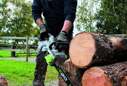 Auto_tension_chainsaw_4020_resize