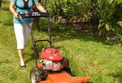 Bubnová sekačka DS-521 Líza 60 při práci