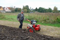 KEMP PUDNICH PRACI RIJEN 2010_32.jpg