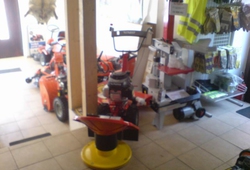 Husqvarna Tuklaty-Jiří Stehlík Tuklaty u Úval Hlavní 47