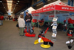 FARMARSKE TRHY BRANDYS_04.jpg