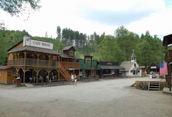Kemp seceni Sikluv Mlyn2011_001.jpg