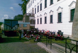 vystava ZIVA LETOHRAD 02.jpg