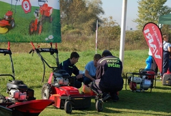 Poslední sání - hasičské závody Býchory 1.10.2011