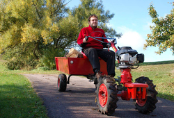 Malotraktor VARI IV + ANV-350 při práci