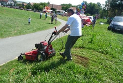 MulcovacF-700 Jankovice 2012.jpg