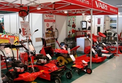 ZEMEDELEC LYSA PODZIM 2012 06.jpg