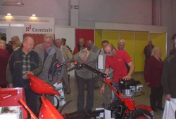 ZEMEDELEC LYSA PODZIM 2012 02.jpg