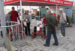 FLORIA KROMERIZ PODZIM 2012 19.jpg