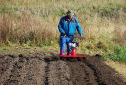 Kemp pudnich praci Libice 2012_19.jpg