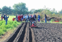 Kemp pudnich praci Libice 2012_25.jpg