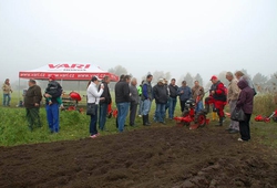 Kemp pudnich praci Libice 2012_61.jpg