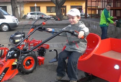 Den zahradni techniky Modrohorske humno 13.jpg