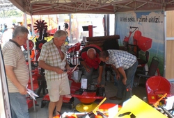 FLORIA KROMERIZ_ LETO 2013 01.jpg