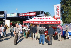 Zeme Zivitelka CB_10.jpg