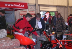 Zahrada Cech zari 2013 25.jpg