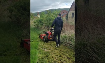 Déšť, svah a šípek? Mulčovač F-700 Hydro opět přesvědčil.