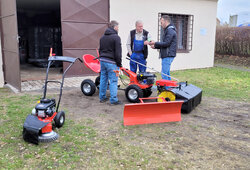Komunální stroje VARI v obci Pašinka