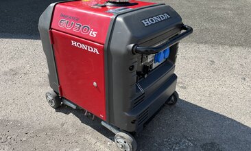 Kapotovaná elektrocentrála střídavého napětí EU 30iS - BAZAR