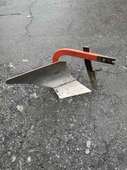 Pluh pravý - BAZAR Pluh pravý - BAZAR