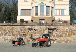 Firma Prostor, a.s. testuje ekologické odstraňovače plevele VEDEX od VARI