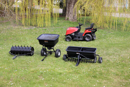 Příslušenství, které z traktoru udělá pomocníka na celý rok